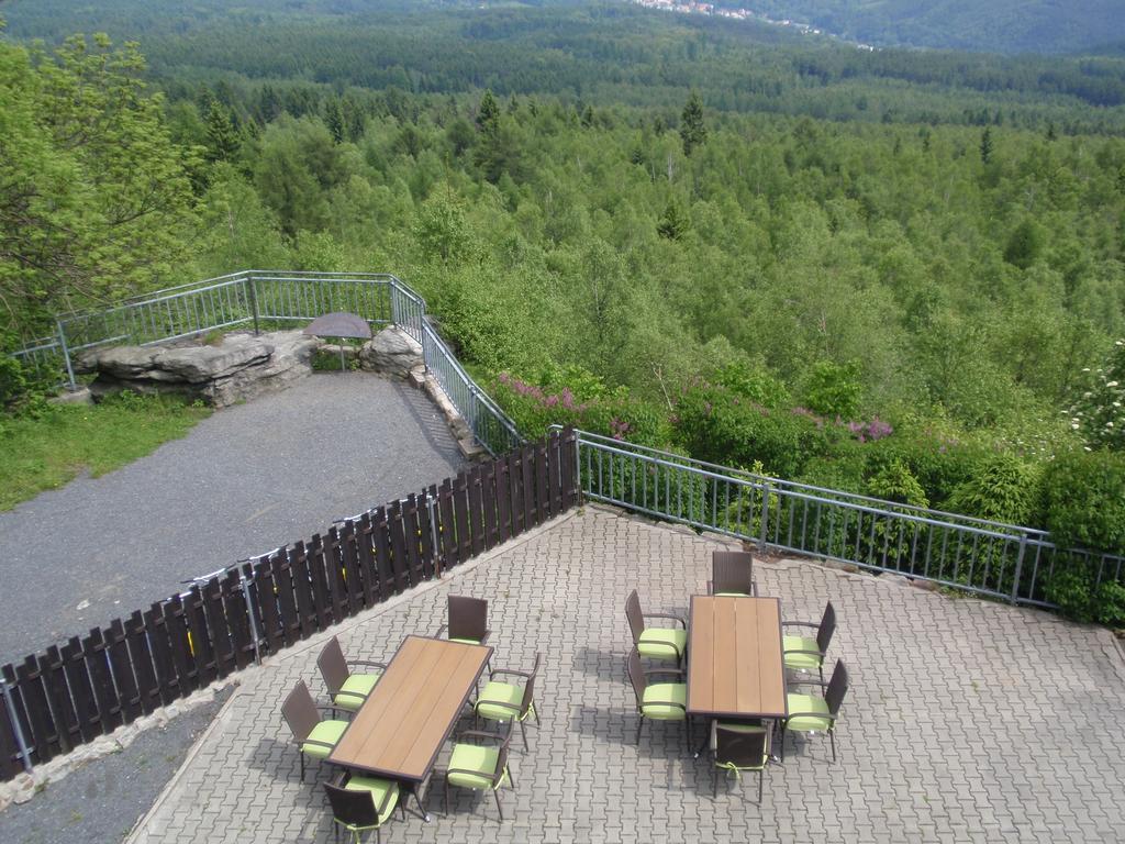 Sneznik Hotel Luaran gambar