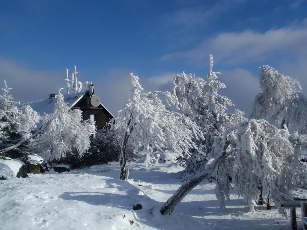Sneznik Hotel Luaran gambar